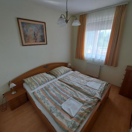 Апартаменты Romai Therme Apartman Хевиз Экстерьер фото