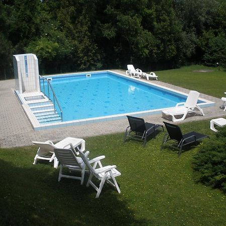 Апартаменты Romai Therme Apartman Хевиз Экстерьер фото
