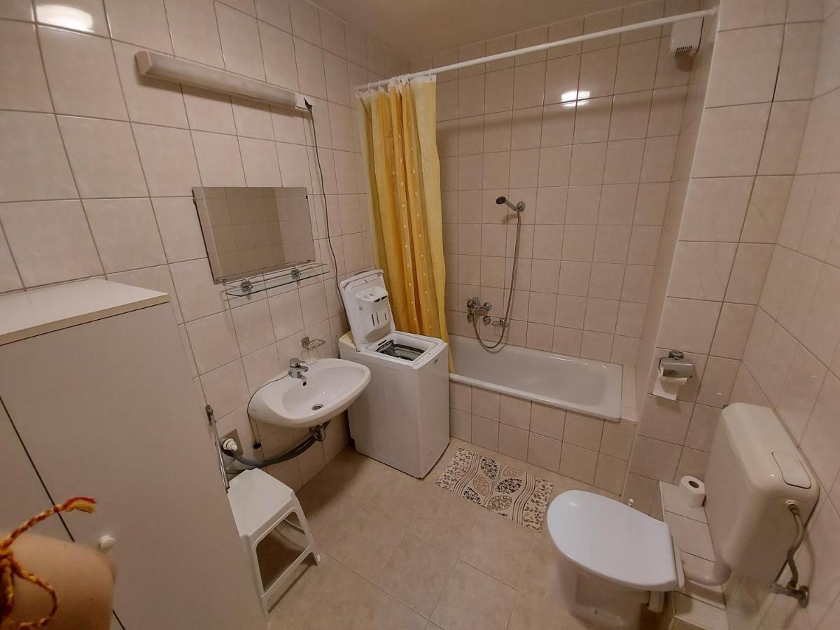 Апартаменты Romai Therme Apartman Хевиз Экстерьер фото