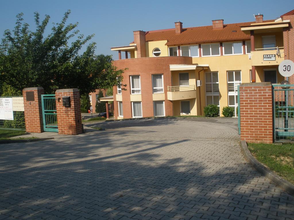 Апартаменты Romai Therme Apartman Хевиз Экстерьер фото